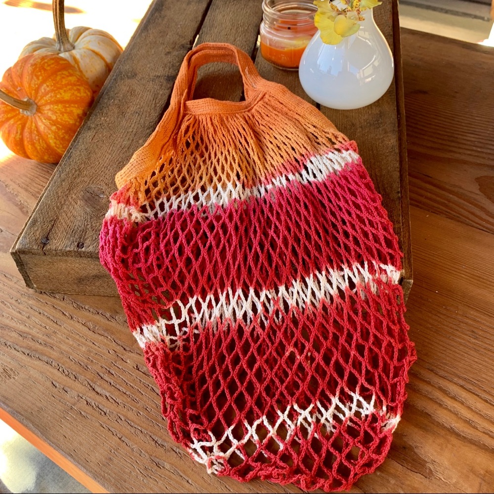 ✨HAND DYED NET STRING FRENCH MARKET BAG✨ - Picture 4 of 5